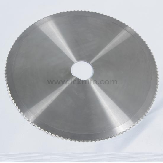 Why is the circular slicing knife more efficient?
