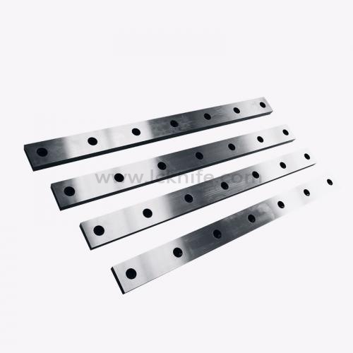 The uncoiling and cross-cutting production line has a high cutting speed and efficiency