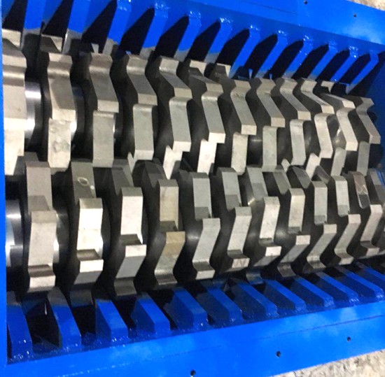 The main features of the double shaft shredder blade